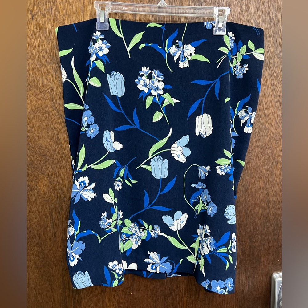 Ann Taylor Floral Blue Women's Skirt Sz 14